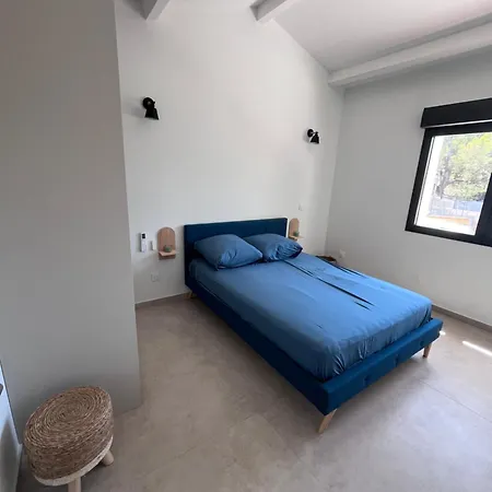 Maison Avec Piscine Chauffee T4 *